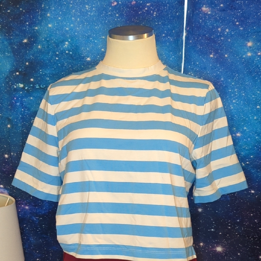 Sailor Boating Blue and White Striped Women's Cropped Tee
